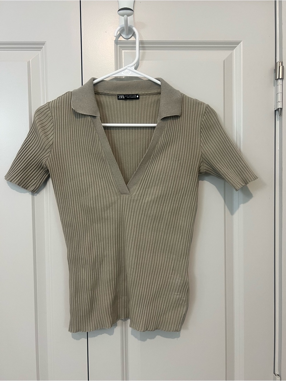 ZARA Olive Ribbed Polo V-Neck Short Sleeve Top
